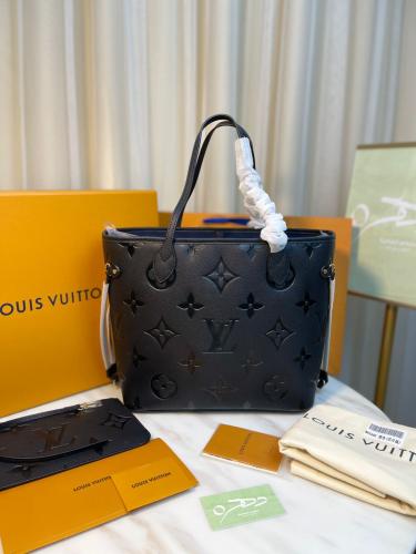 حقيبة لويس فويتون نيفرفول MM - مقاس 32 أسود