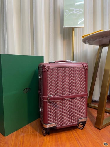 شنطة سفر جويارد