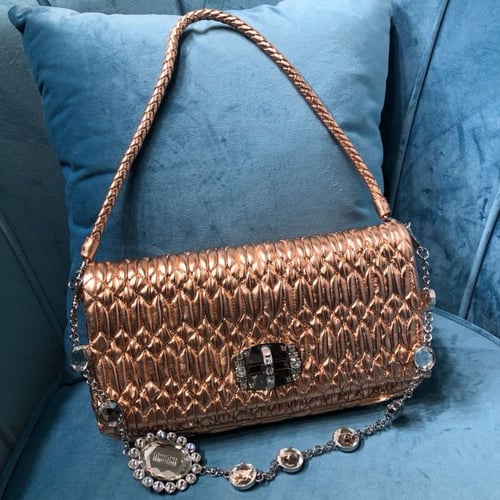 حقيبة ميو ميو ماتلاسيه - مقاس 28