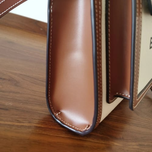 شنطة بيربري Mini Freya Tote