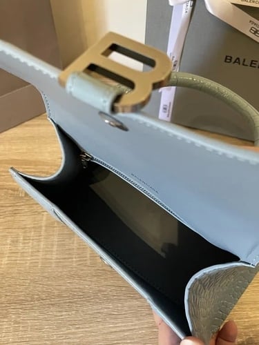 شنطة بالنسياقا سمول 22 سم نقش جلد التمساح