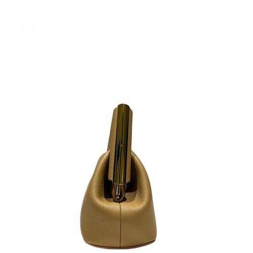 شنطة فندي فرست - بني فاتح