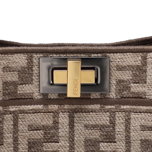 شنطة فندي بيكابو لوقو سمول 27 - بني فاتح