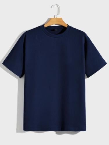 تيشيرت تخرج مع شعار الجامعة GR. TSHIRT+LOGO