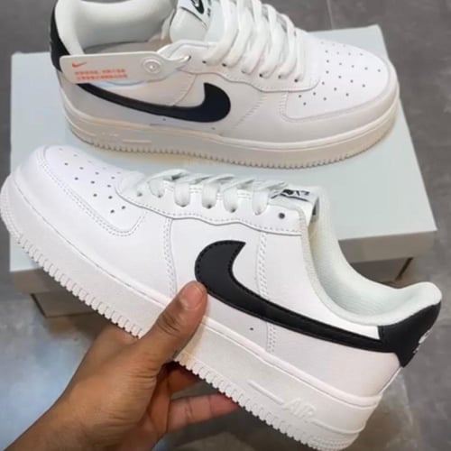 Nike Air Force 1 '07