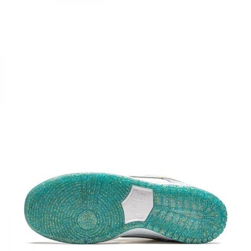 Nike SB Dunk Low