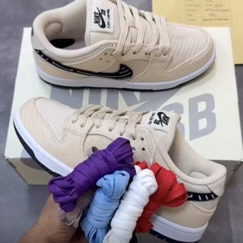 Nike Dunk Low "Albino & Preto - Jiu Jitsu