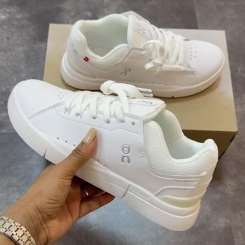 On Running The Roger Advantage 2 "White/Undyed" sn...