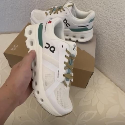 On Cloudrunner 2 Walkgood La Undyed | Green