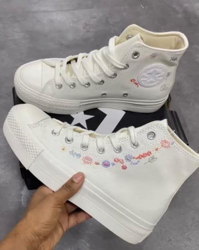 Converse Wmns Chuck Taylor All Star Lift Platform...