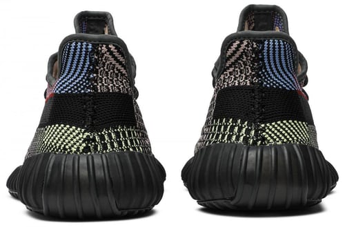 (مع انعكاس) Yeezy Boost 350 V2 Yecheil