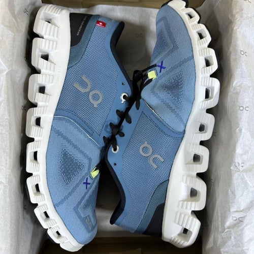 Cloud X 3 in Pewter & White