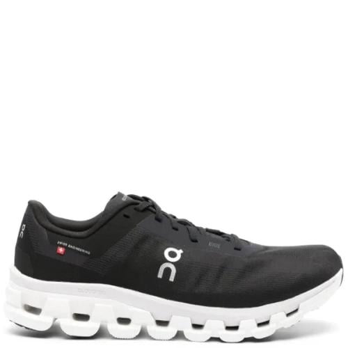 On Running Cloudstratus low-top sneakers