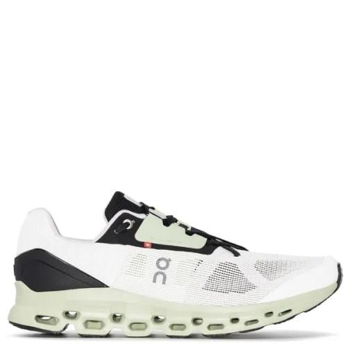 On Running Cloudstratus low-top sneakers