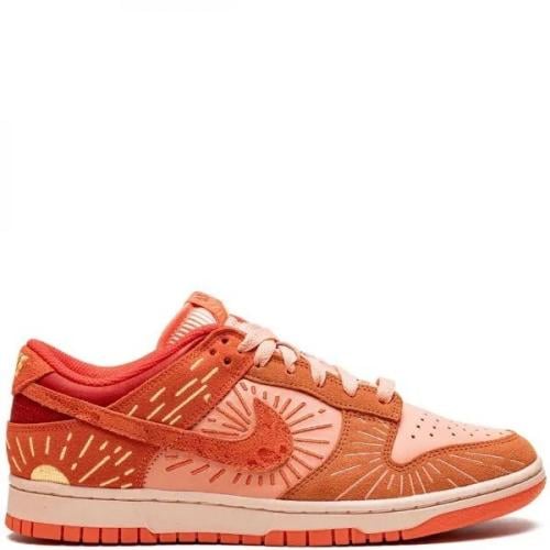 Nike Dunk Low low top