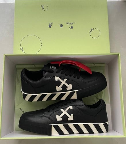 Off-White Low Vulcanized Lace-Up Sneakers