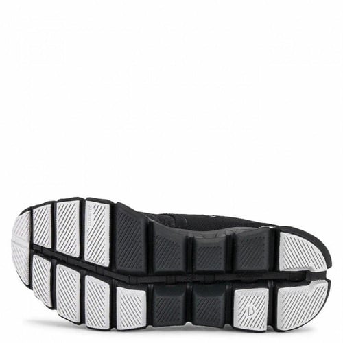 Cloud X 3 Sneaker in Black