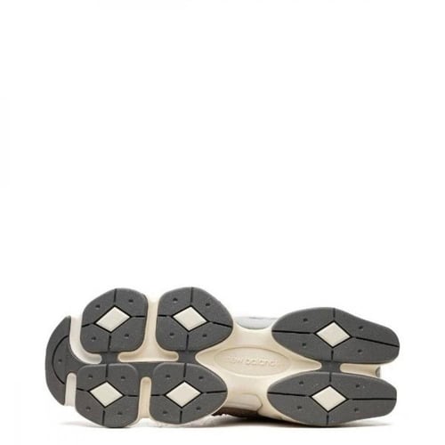 New balance 9060 “ Driftwood”