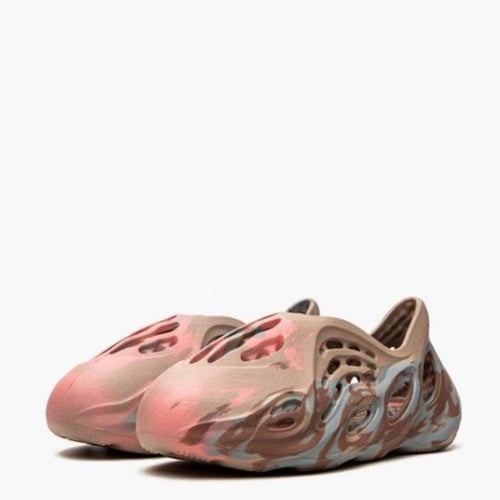 YEEZY FOAM RUNNER "MX Sand Grey"
