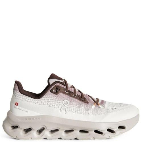 On Running Cloudtilt Trainers