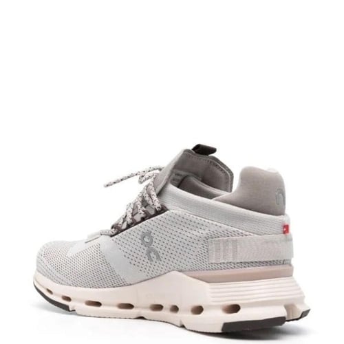 On Running Cloudnova low-top