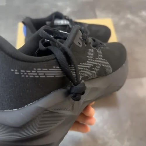 Asics Novablast 5 'Black Carrier Grey''