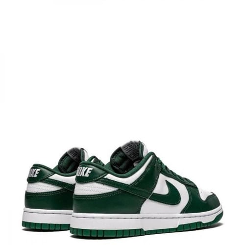 Nike Dunk Low sneakers