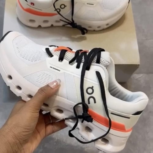 On Running Cloudrunner 2 sneakers
