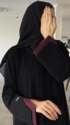 عبايه وداد كم عنابي