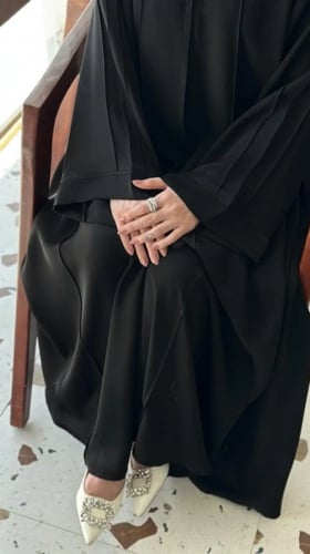 عباية مزيونه