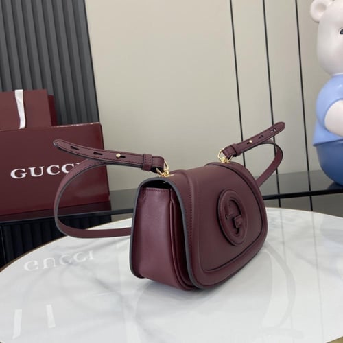 قوتشي Blondie مقاس 21cm