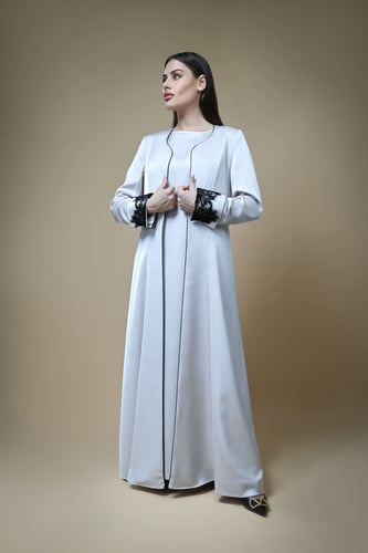 Lace Allure (بيج فاتح)