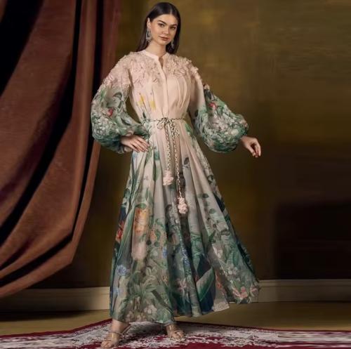 فستان فرنسي منمق3D