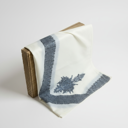 شال شتوي مطرز