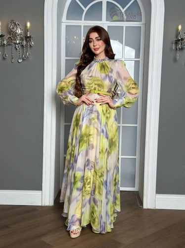 فستان طويل مشجر