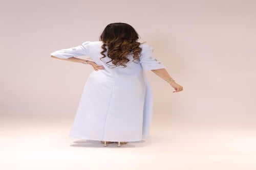 جلابية بتطريز كرستال