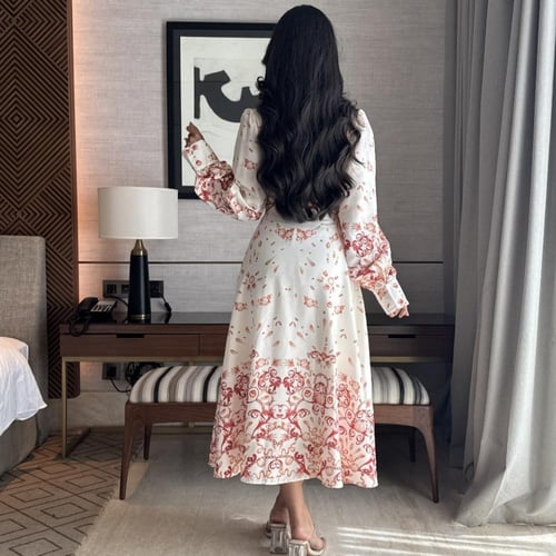 فستان ميدي بيج بتشجيره احمر