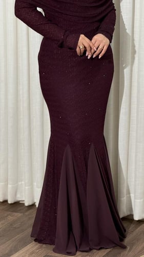 فستان عروس البحر بالدانتيل