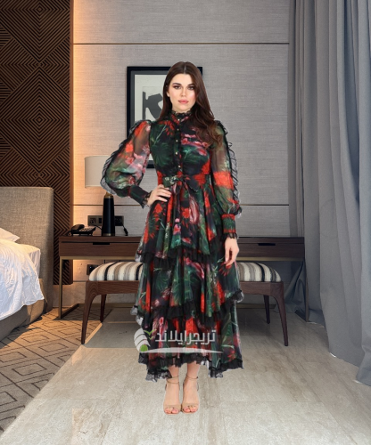 فستان ميدي شيفون مزين باطراف تل