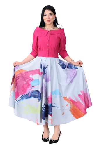 تنورة بطبعات بتصميم واسع ومنفوش