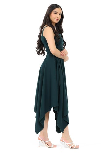 فستان ناعم ميد كريب بدون أكمام