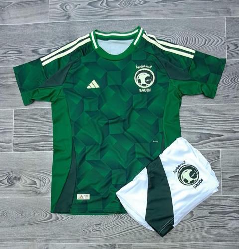 طقم المنتخب الاخضر