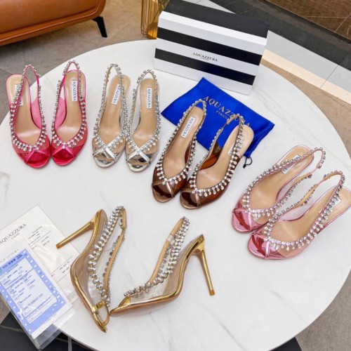 كعب Aquazzura