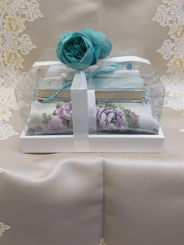 طقم صلاه عرض خاص بغلاف مميز