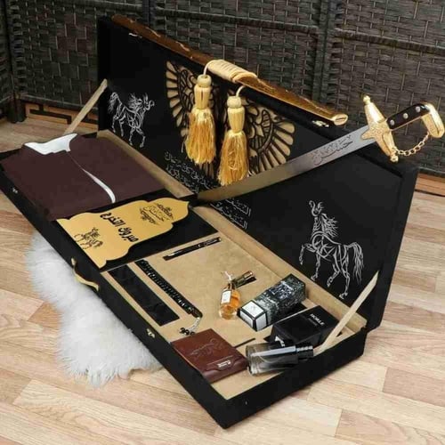 بوكس ملكي شتوي فخم هدايا تذكاريه راقيه حسب الطلب