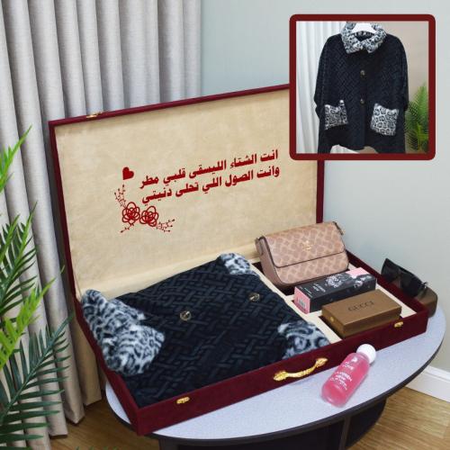 بوكس نسائي شتوي شال فرو الاكثر طلبا الاصدار الجديد...