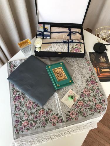 عروض رمضان طقم شرشف وسجاد نسائي