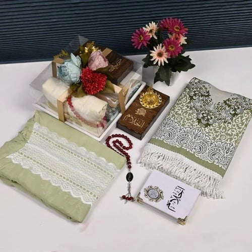 هدايا رمضان طقم صلاه نسائي اهدي من تحب مع كرت اهدا...