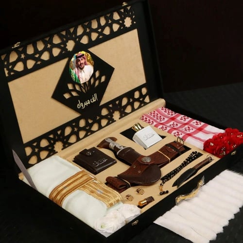 هداي رجالي ملكيه خنجر وبشت مع مجموعة اكسسوارات تصم...