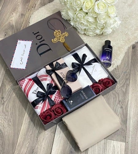 طقم شماغ وقماش وعطر هدايا العيد